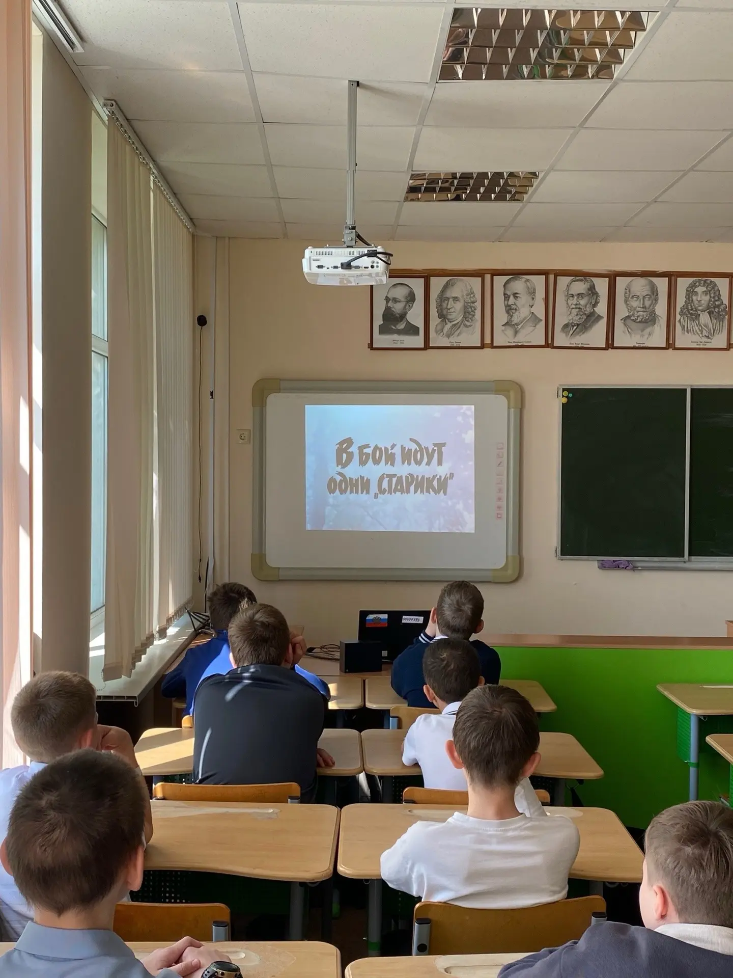 В преддверия 81 годовщины великой Победы советник директора по воспитанию Никита Александрович Сивен