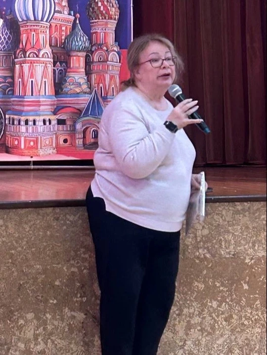 Сегодня в нашей школе состоялся праздничный концерт, посвящённый открытию Года единства народов Росс