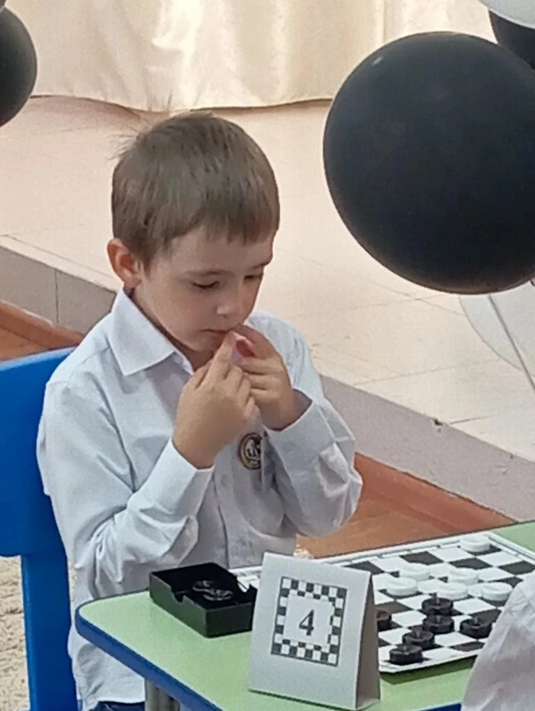♟️Шашечный турнир - игра не слабонервных

♟️В городском турнире по шашкам среди детских садов не тол