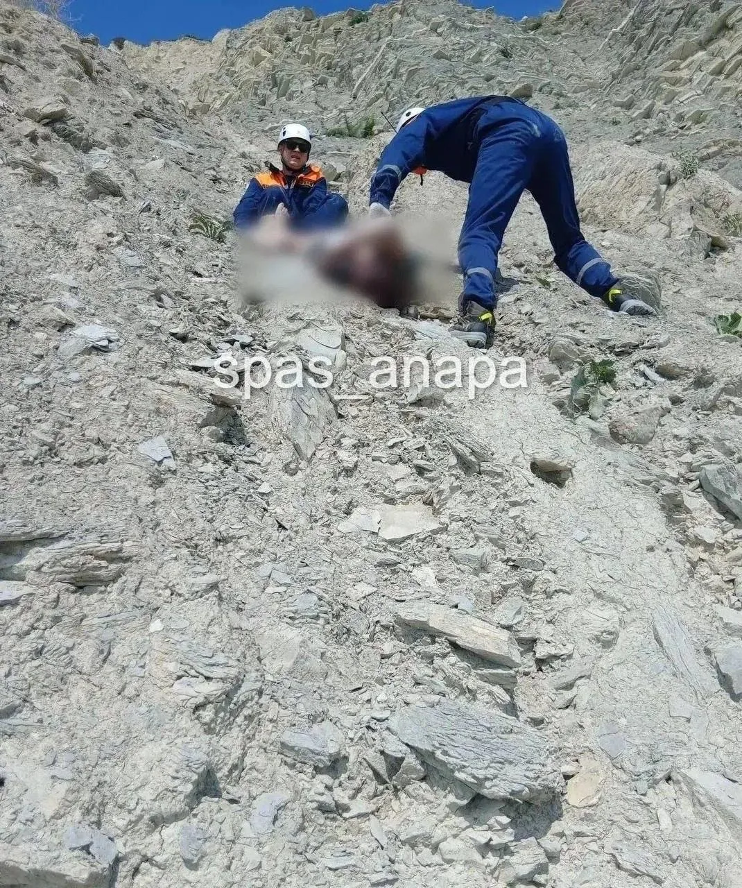 😨 В Анапе мужчина сорвался со склона и погиб

Трагедия произошла на днях.

Мужчина сорвался с круто