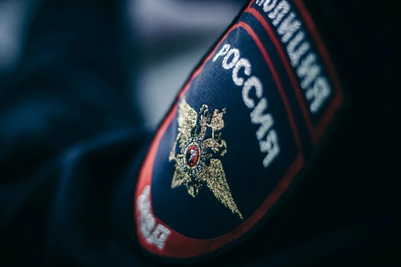 ℹ️В Мысках 74-летний пенсионер ночью искал на улице заблудившегося курьера, чтобы отдат...