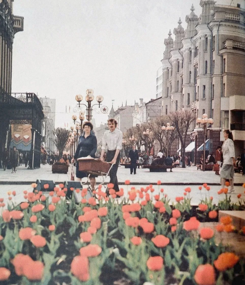 🌷 Весна 1989-го на проспекте Кирова.