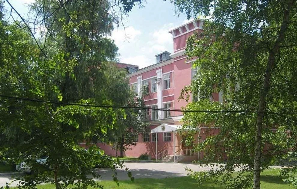 29 августа 1939 года был принят в эксплуатацию хлебозавод №9. Он стал оплотом тыла в го...