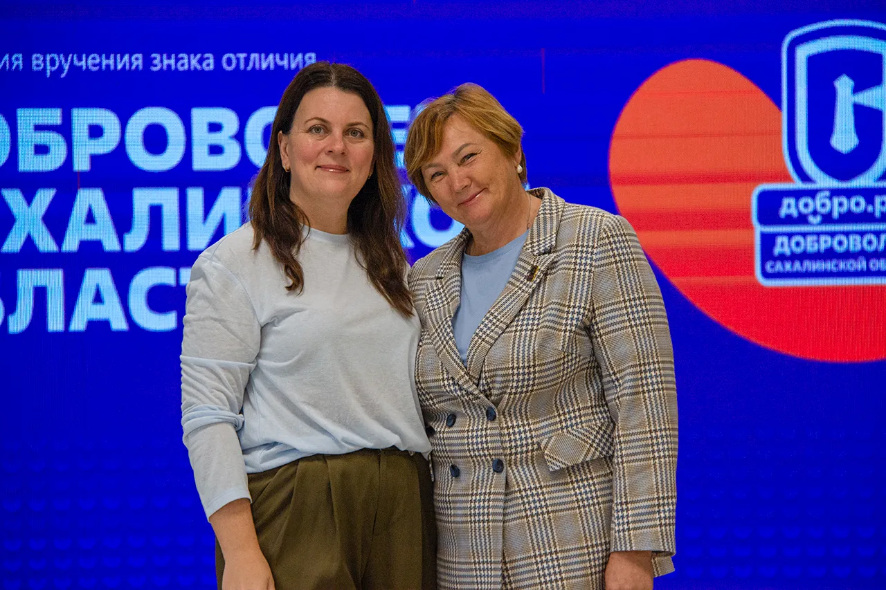 🏅Сегодня в малом зале Детской школы искусств Анивы прошла торжественная церемония вруч...