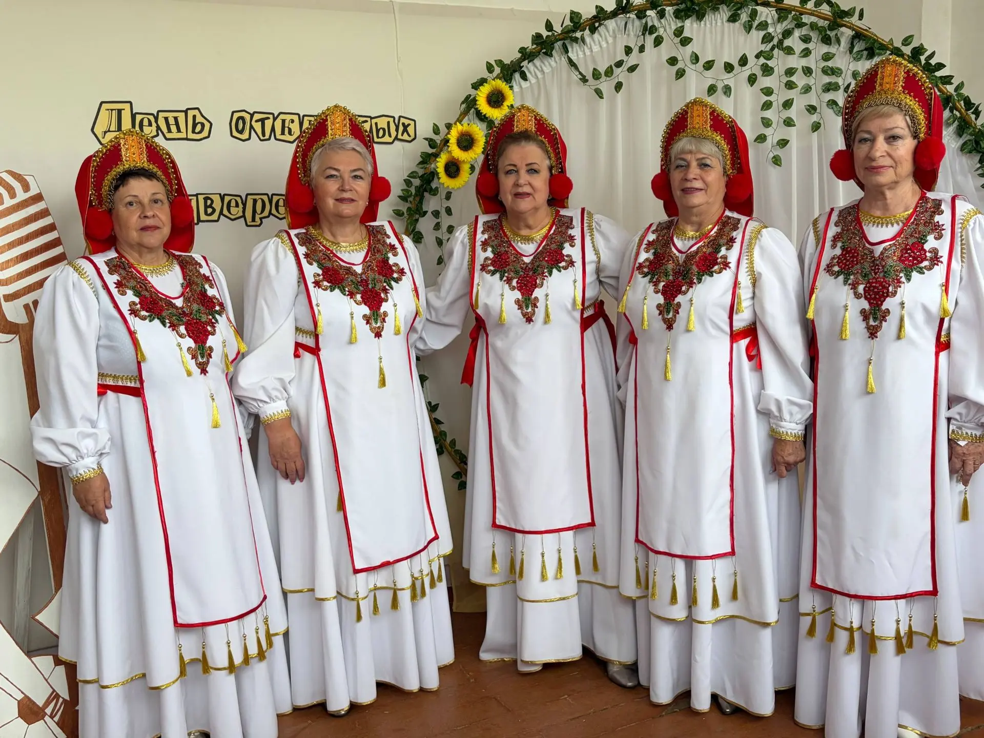 Сегодня Дом досуга Большое Гридино распахнул двери для всех желающих окунуться в мир тв...