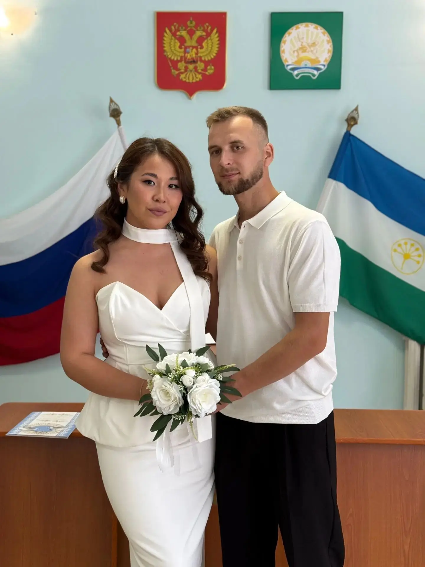 Сегодня, в очередную красивую дату - 09.09.2026 в зале бракосочетания вальс Мендельсона...