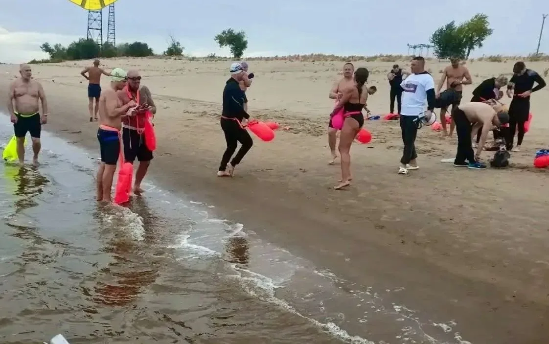 Более 30 «моржей» 3 октября переплыли Волгу в Волгограде