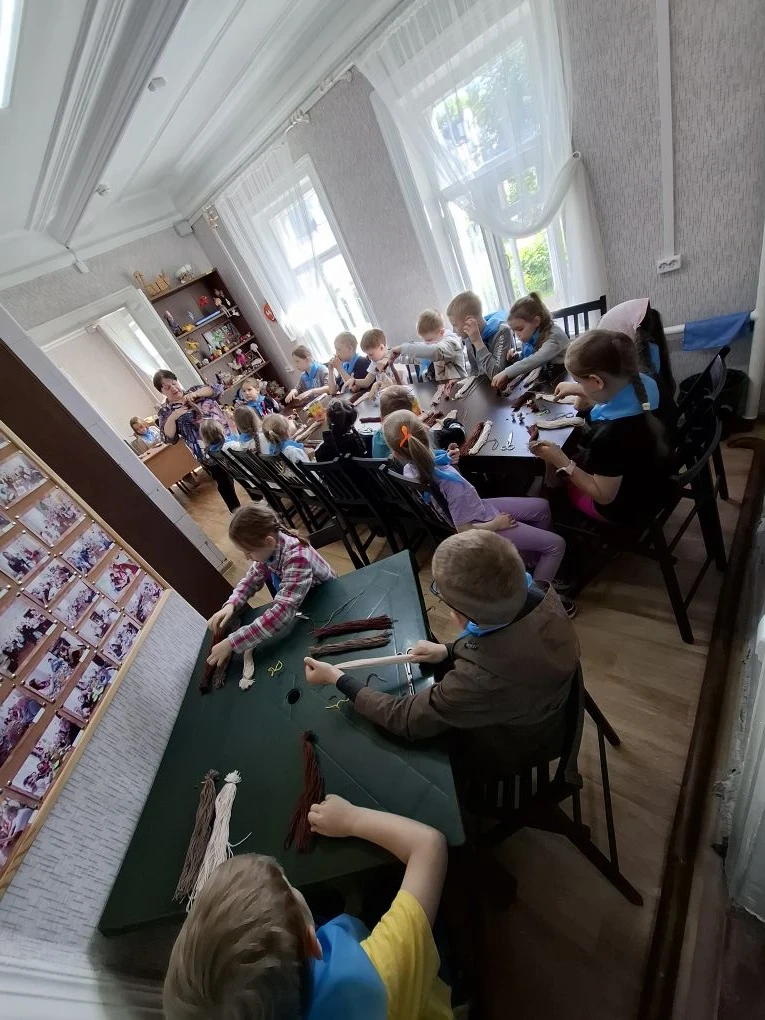 ⭐ 5 июня ребята из лагеря «Веселый калейдоскоп» посетили Музей детства А.М. Горького.  Именно этот д