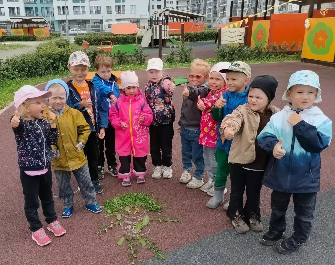 ДЕНЬ ФЛОРИСТА 🌸

💐В нашем детском саду прошёл интересный тематический день, посвящённый празднику 