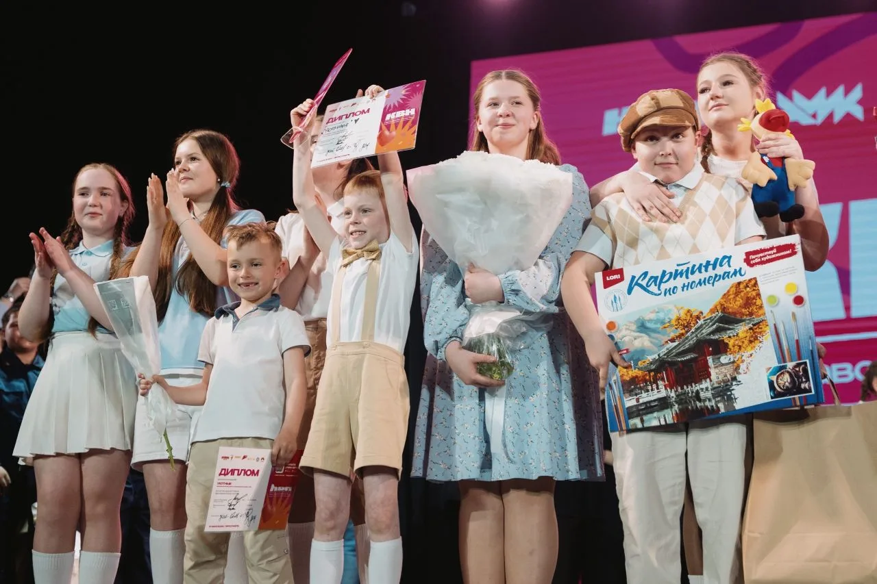 Это была настоящая битва смеха! 🎭  📆Вчера во Дворце Молодёжи случился праздник, который запомнится н
