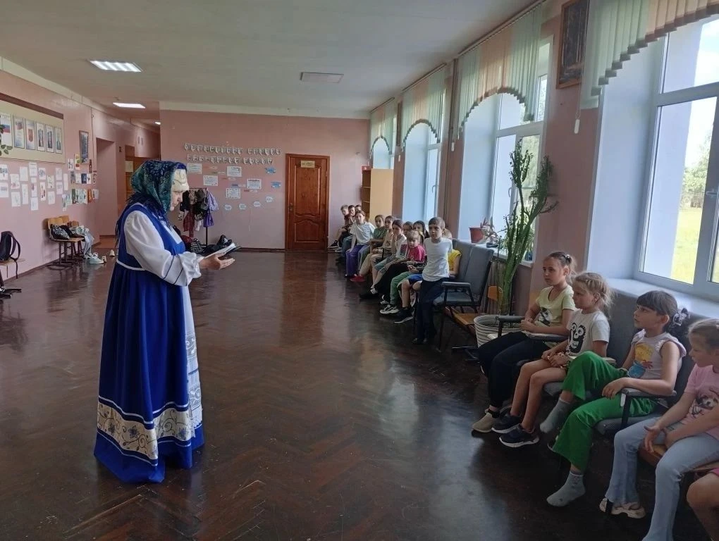 В школьном лагере с размахом отметили День русского языка!
 
Ко дню рождения А.С. Пушкина советники 