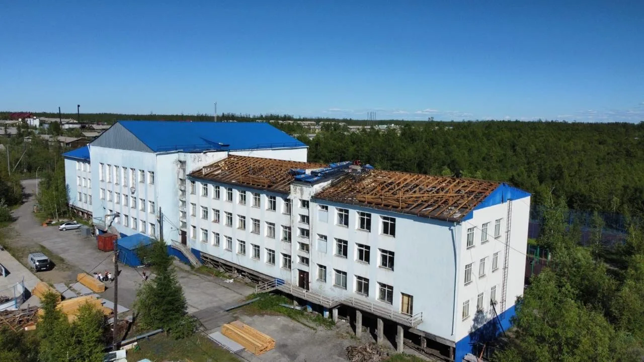 ⚡️Капитальный  ремонт  Хандыгской школы ⚡️

🏫 В   школе проходит  капитальный ремонт в рамках федер