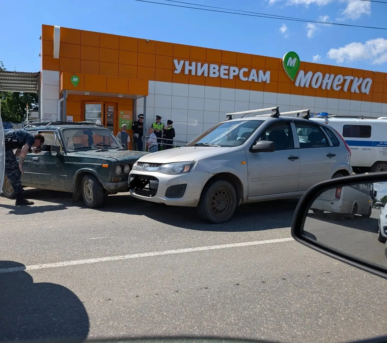 🚨 Поиграли в GTA и приехали в ДТП: салдинские подростки разбили угнанную машину, уходя...