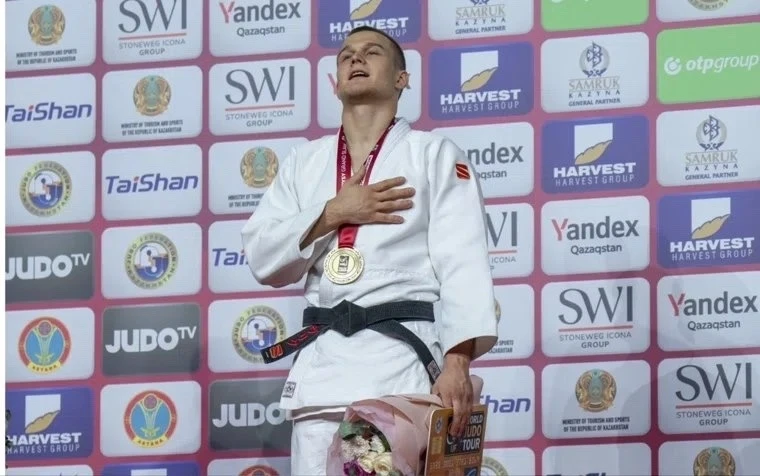 Хорошая вечерняя новость: курганец победил олимпийского чемпиона из Италии на турнире по дзюдо.  Дан