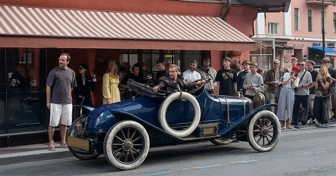 🚘 В Малом Козихинском переулке заметили дореволюционный автомобиль «Руссо-Балт»

Патриаршие пруды н