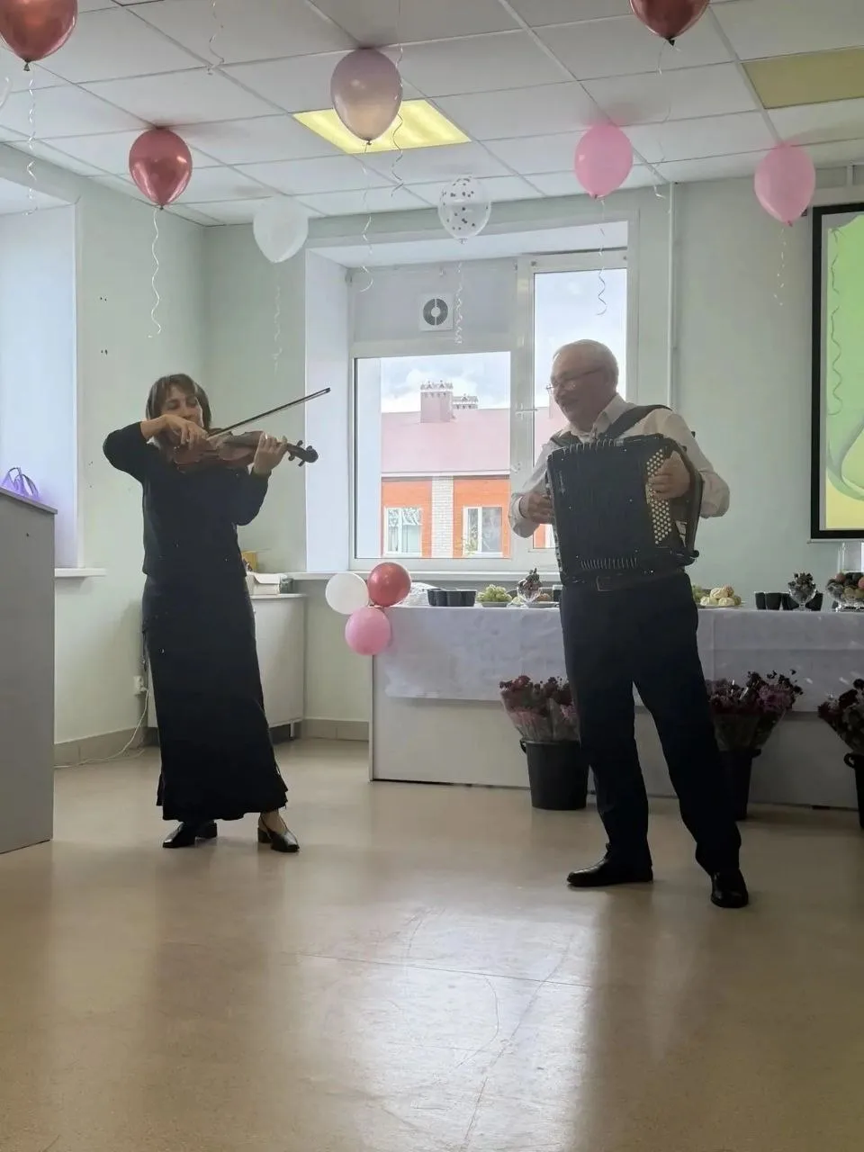 🌷 В Кукморе поздравили будущих мам с Днём беременных