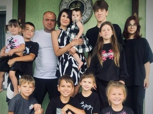 👶🏻❤️ «Мать-героиня» из Новосибирска Зинаида Иост родила 11-го ребёнка. На свет появился мальчик.

