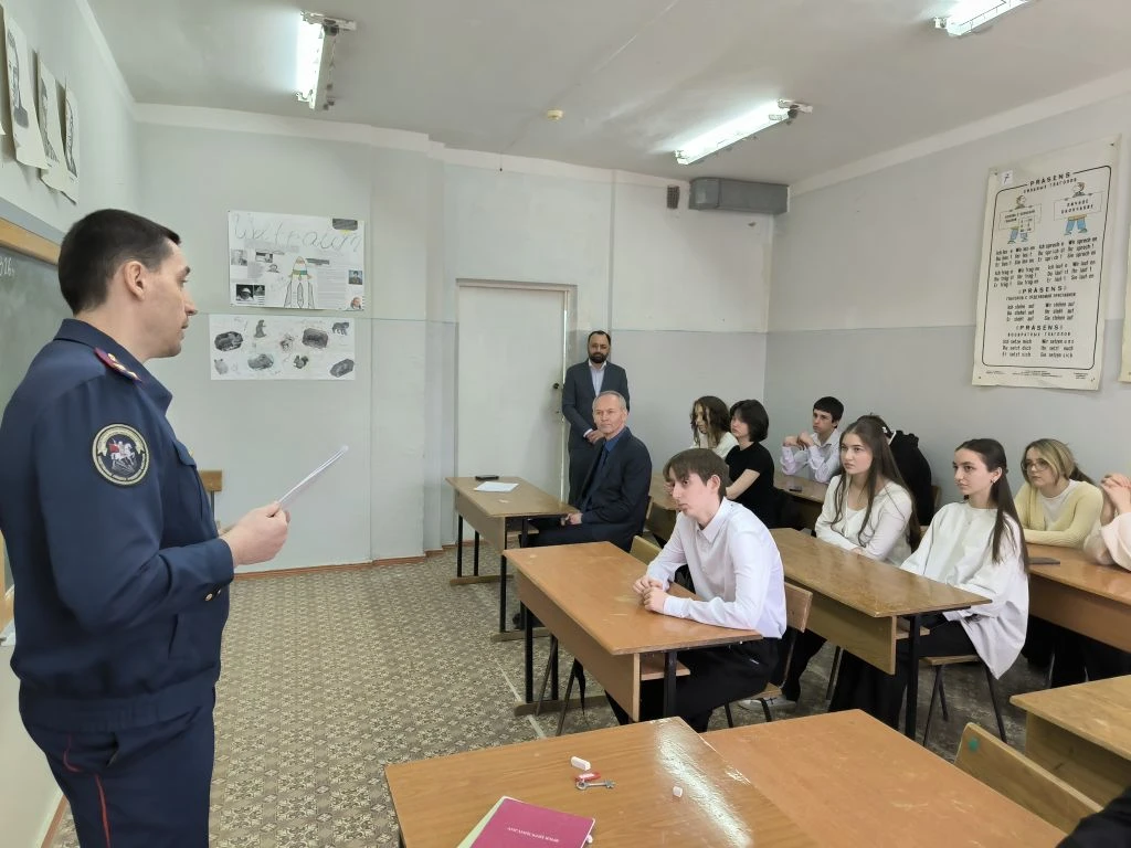 В нашей школе открыт кадетский класс Следственного управления Следственного комитета РФ по КБР.  Сот