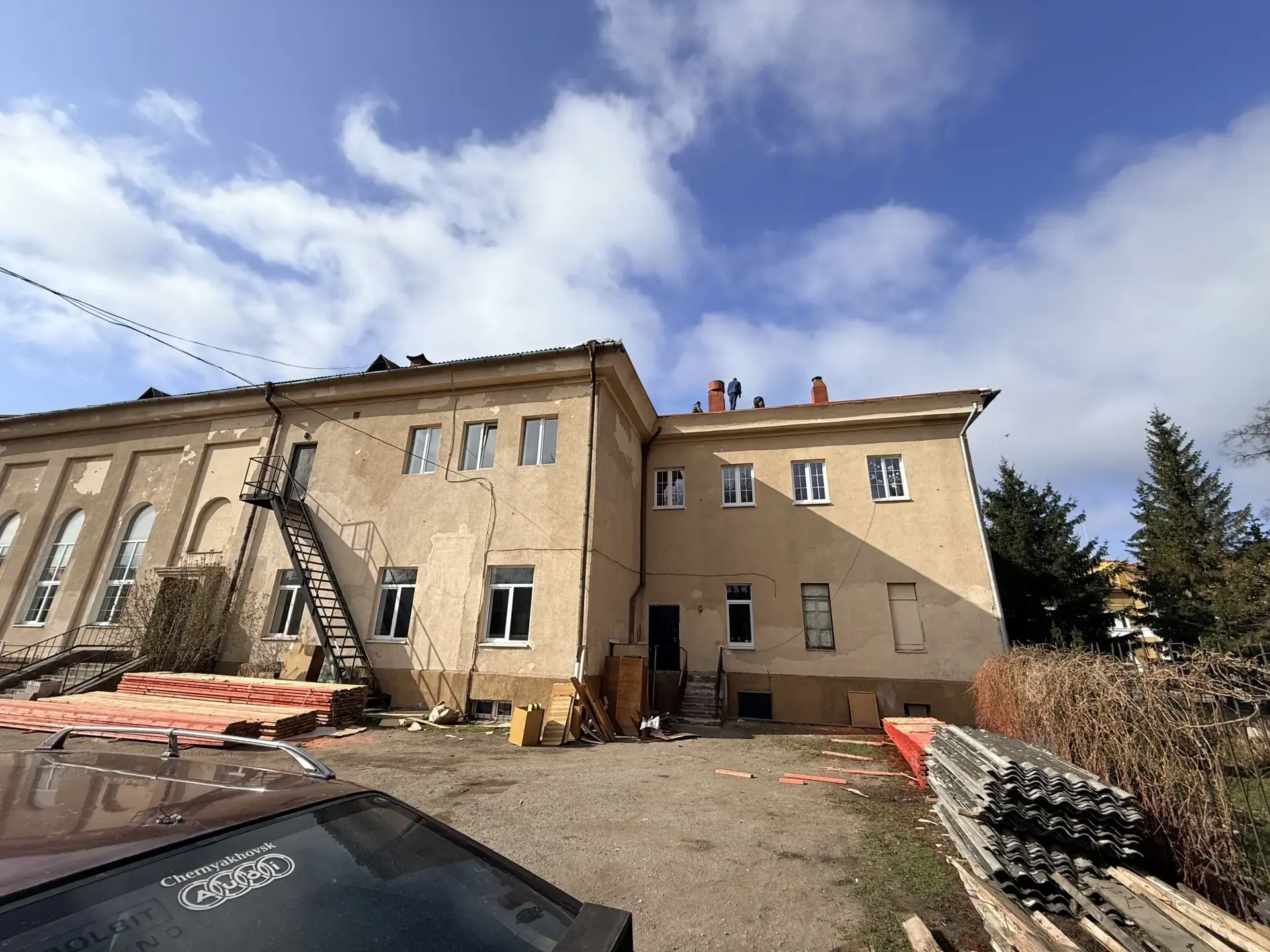 Создание современного молодёжного центра на базе Центра культуры и досуга в Черняховске в процессе  