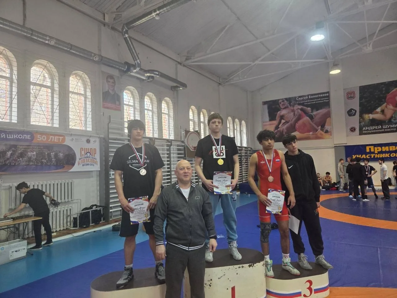 Гордимся 🏆👏  Ученик 10Б Артём Ф. занял 🥈 место в первенстве города по вольной борьбе среди бношей до