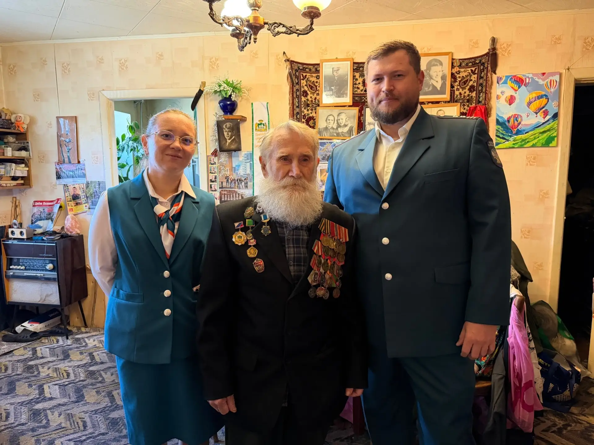 1 октября, в День пожилого человека, сотрудники Межрайонной ИФНС России №32 по Свердлов...