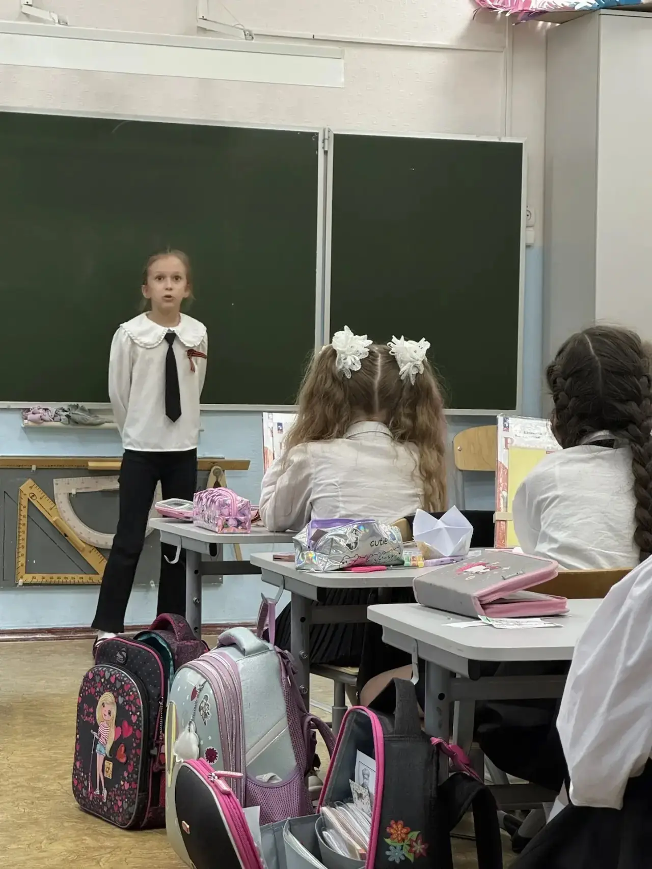 ✨ В рамках проекта «Дружба классами» ученица 2 класса Суворова София познакомила Орлят ...