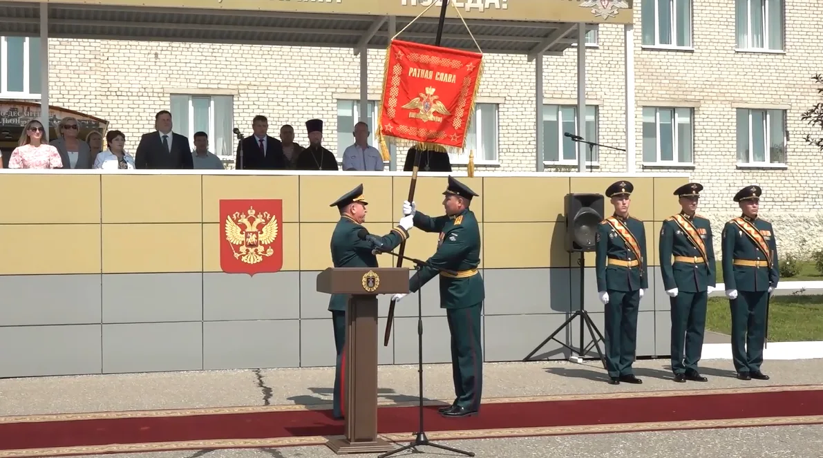 Сразу две войсковые части из нашего региона получили высокие государственные награды. Их отметили за