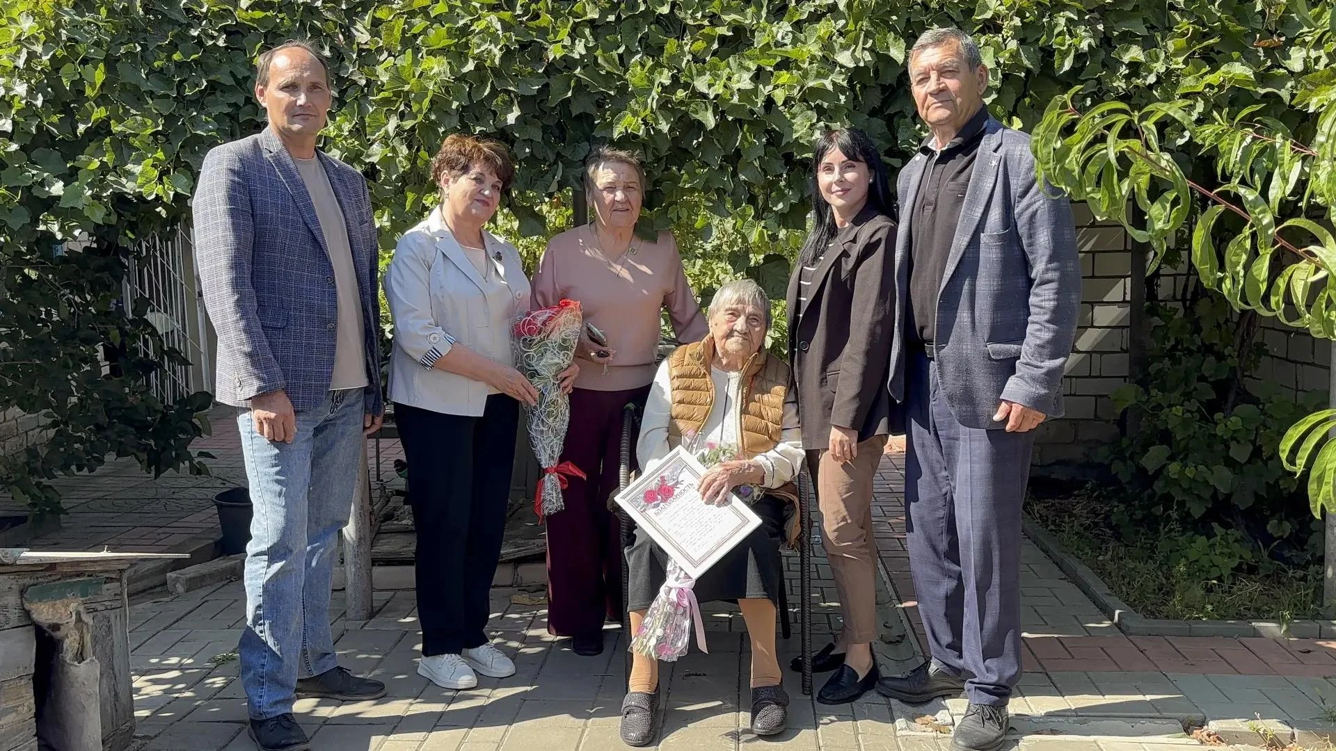 Сегодня 105 лет    исполнилось  участнику ВОВ из Иловлинского района  Волгоградской обл...