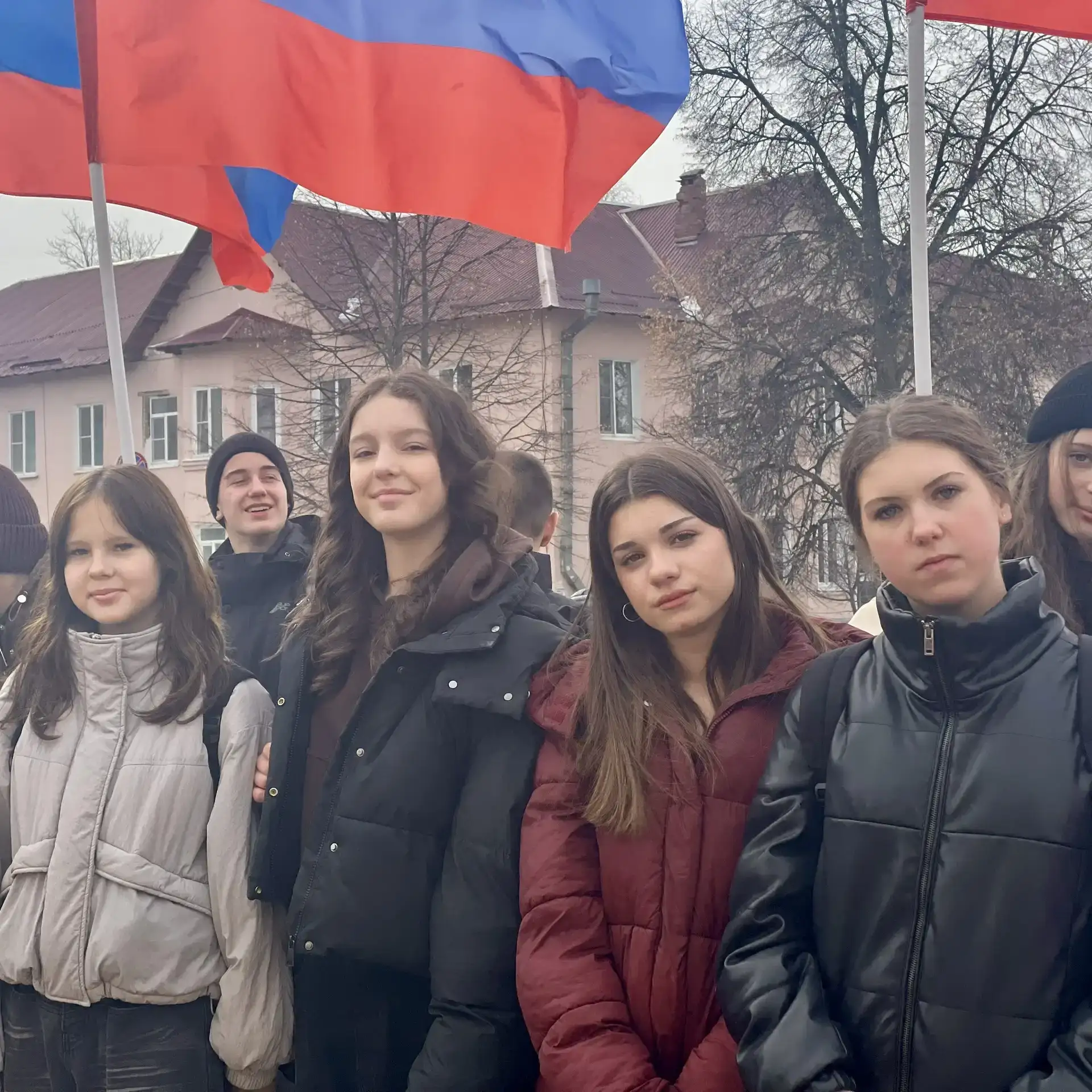 🌸 "Крымская весна — вместе навсегда!" — под таким девизом в Данкове прошла патриотическая акция, пос