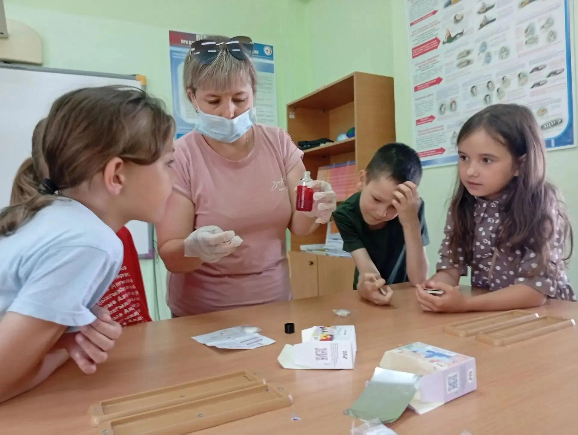 Эксперименты "Химический дракон", "Лава-лампа".