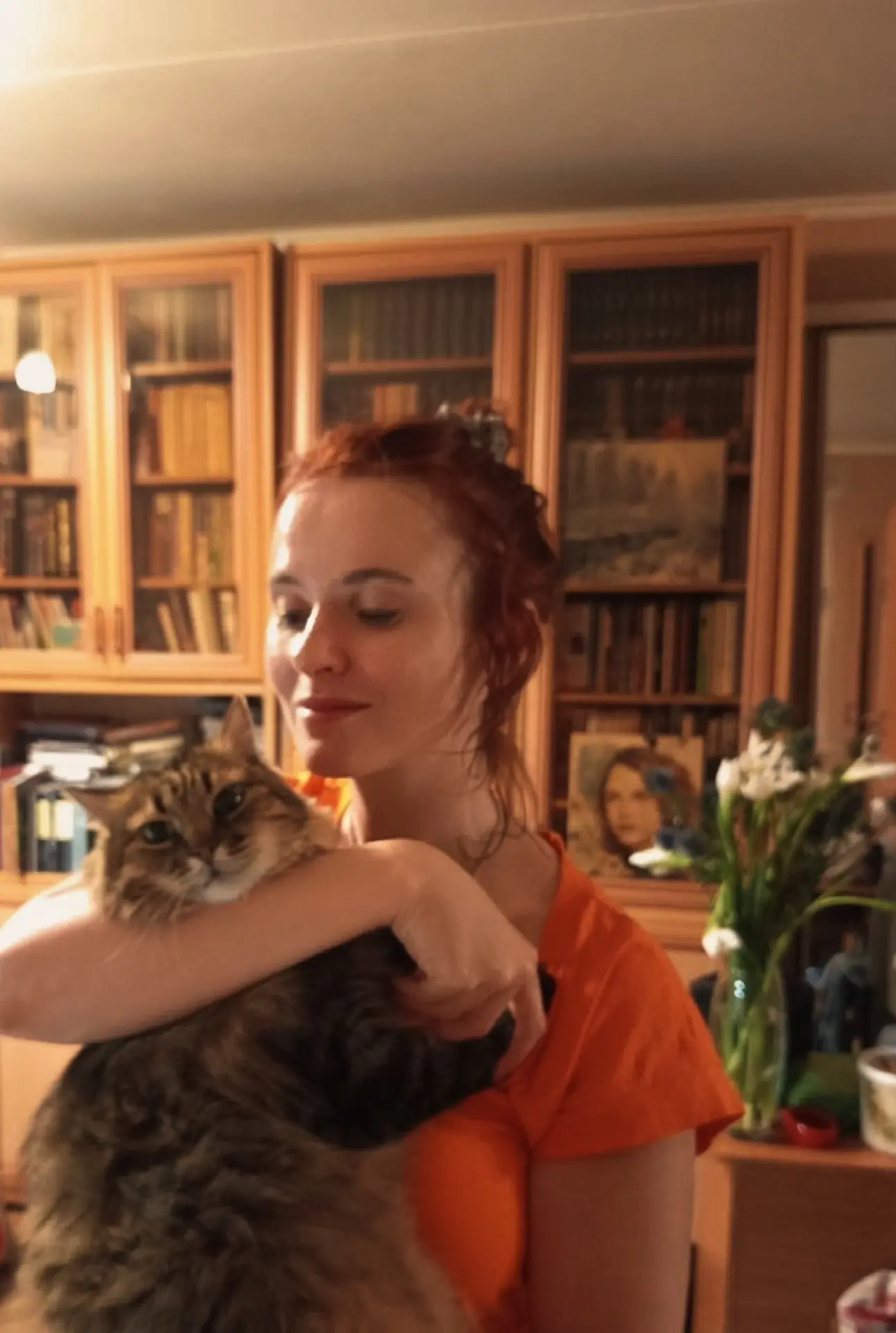 Обнаружила, что говорю этому коту «Ты глупый кот! Ты такой глупый кот! Ты совершенно глупый кот» при