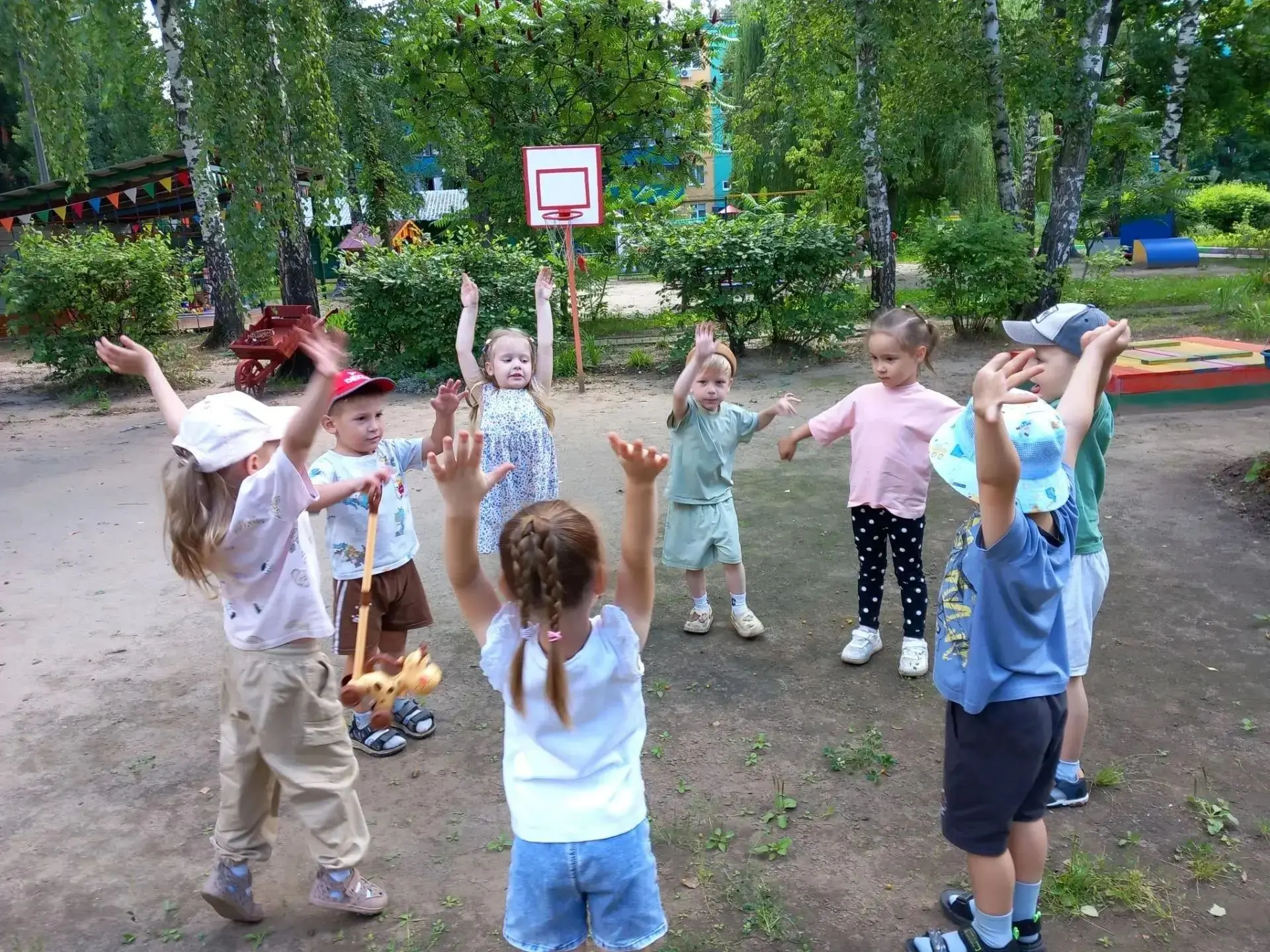 Летняя прогулка — это маленькое счастье в большом мире! ☀️В наше неспокойное время наши...