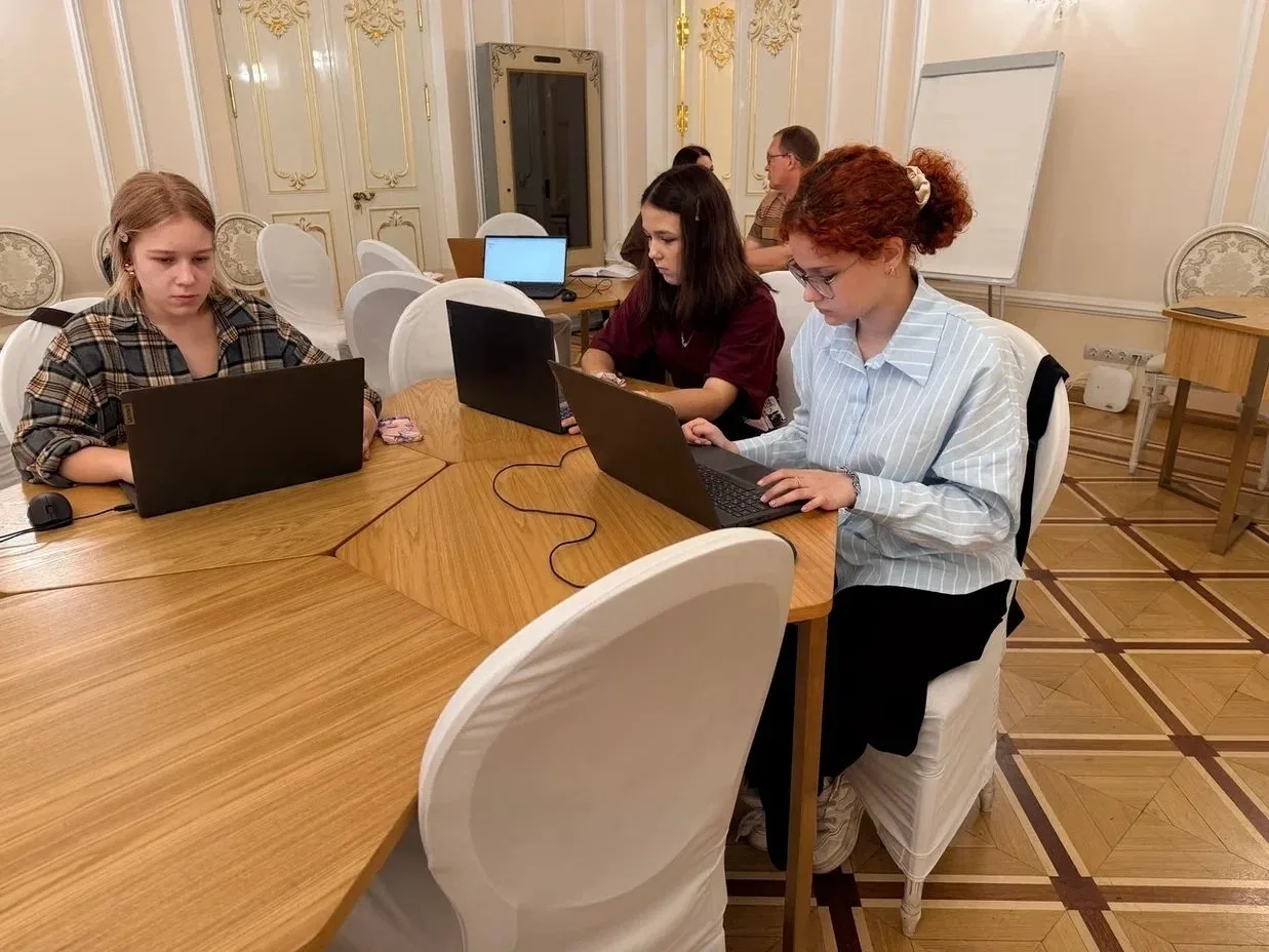 Очередная отличная новость.
⁣
Ирина Сердюк, обучающаяся Детской школы искусств г. Муравленко, стала 