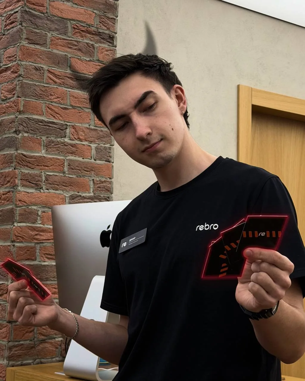 Что-то сегодня никто AirPods 4