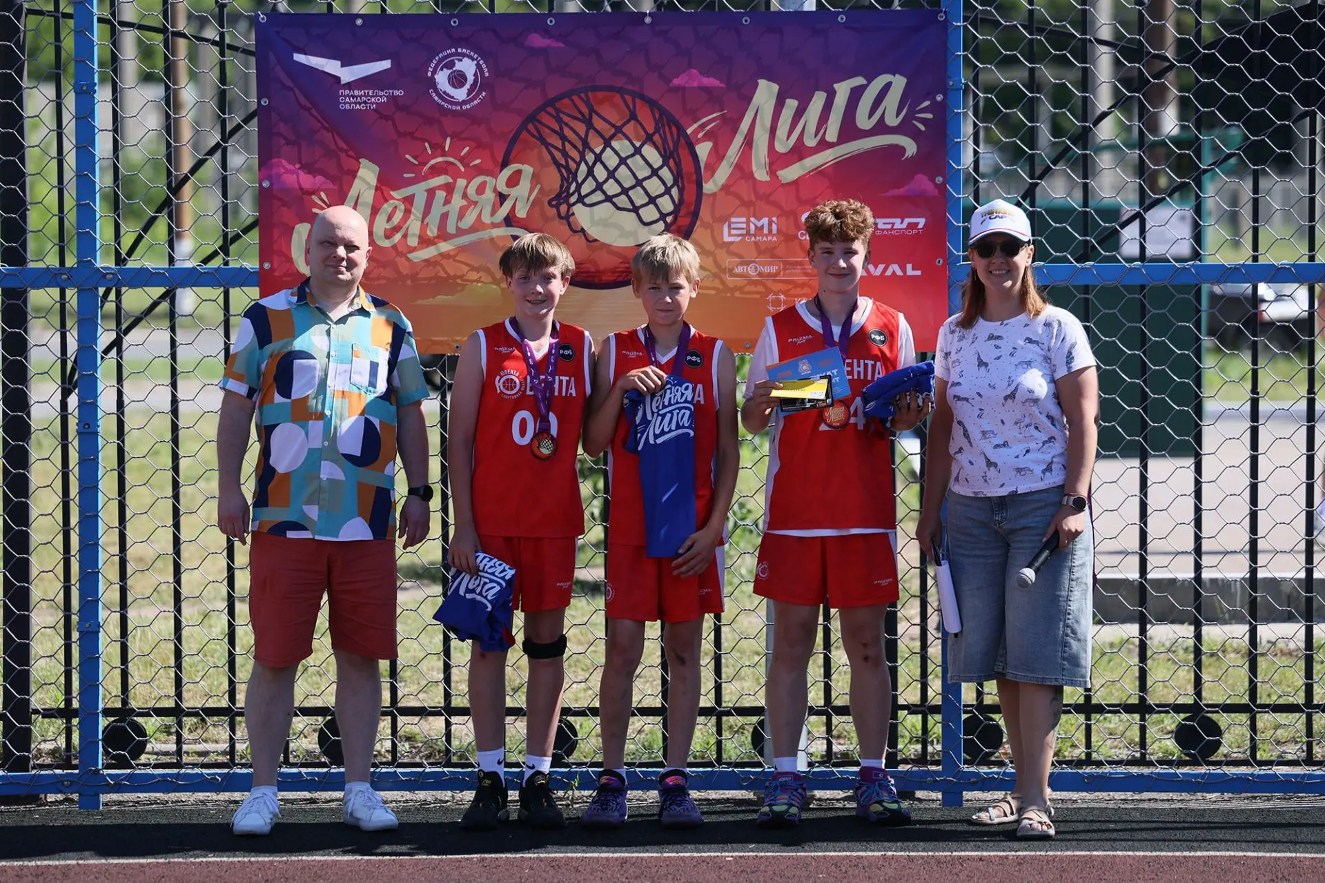 Прекрасный летний день в Тольятти!☀️☀️☀️

Наслаждаемся солнцем и, конечно же, баскетболом🏀🏀🏀

Вто