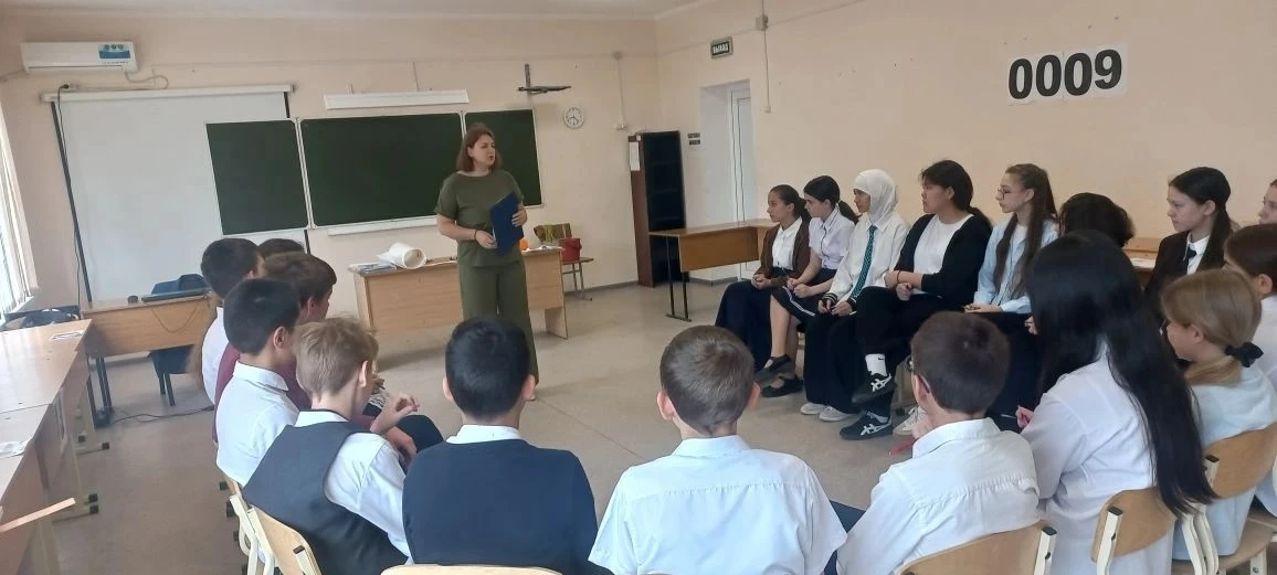 🌞В стенах Яшалтинской школы  состоялся круглый стол на тему «Добрые дела», в котором п...