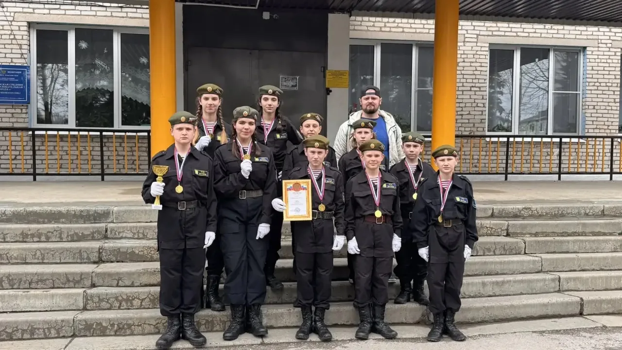 🎉 ПОБЕДА НА МУНИЦИПАЛЬНОМ ЭТАПЕ «ЗАРНИЦЫ 2.0»! 🎉

Поздравляем команду средней группы с победой на 