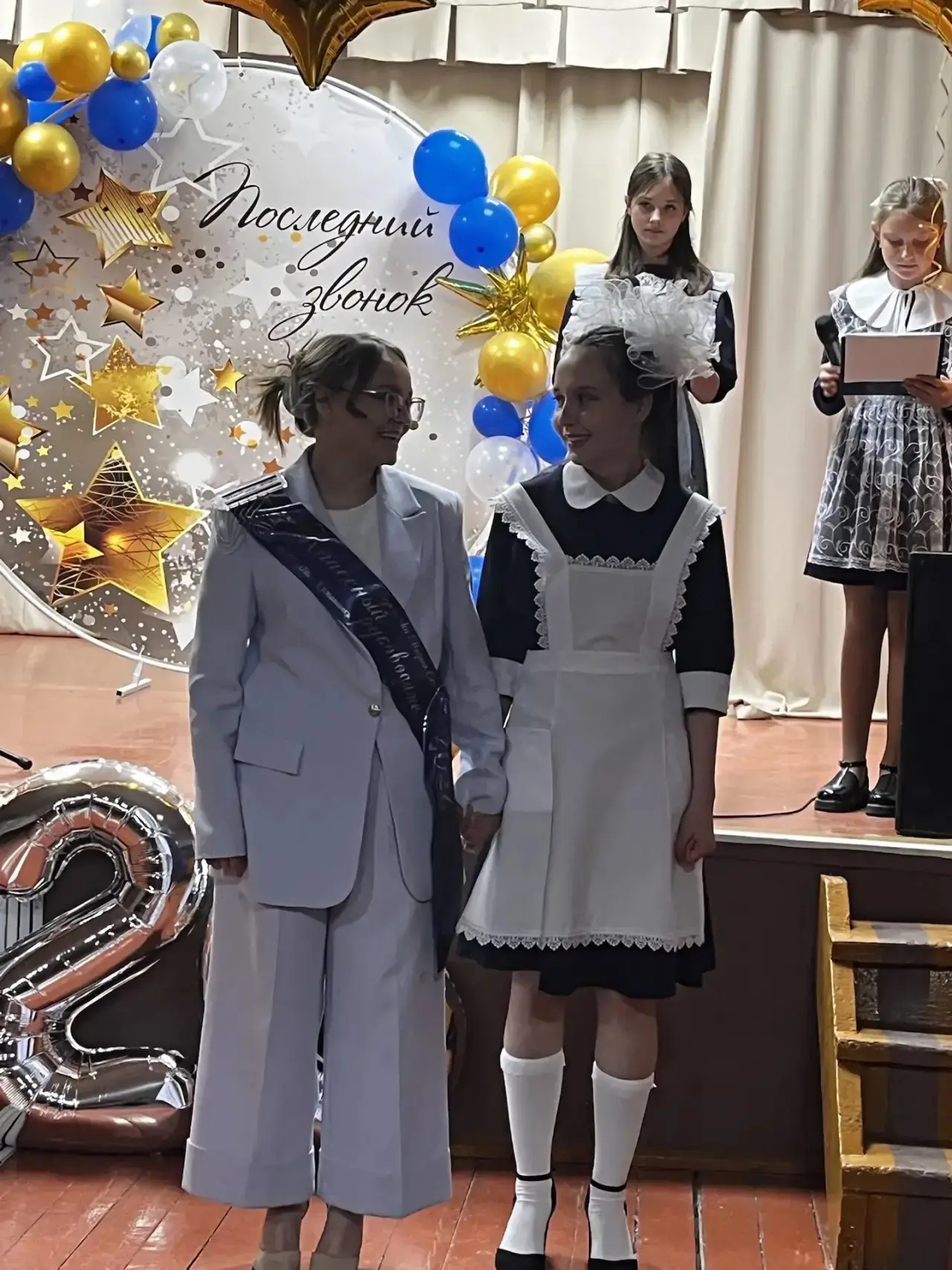 🌸День прощания с детством 🌸

🔔26 мая для выпускников, педагогов, учеников и родителей прозвенел П
