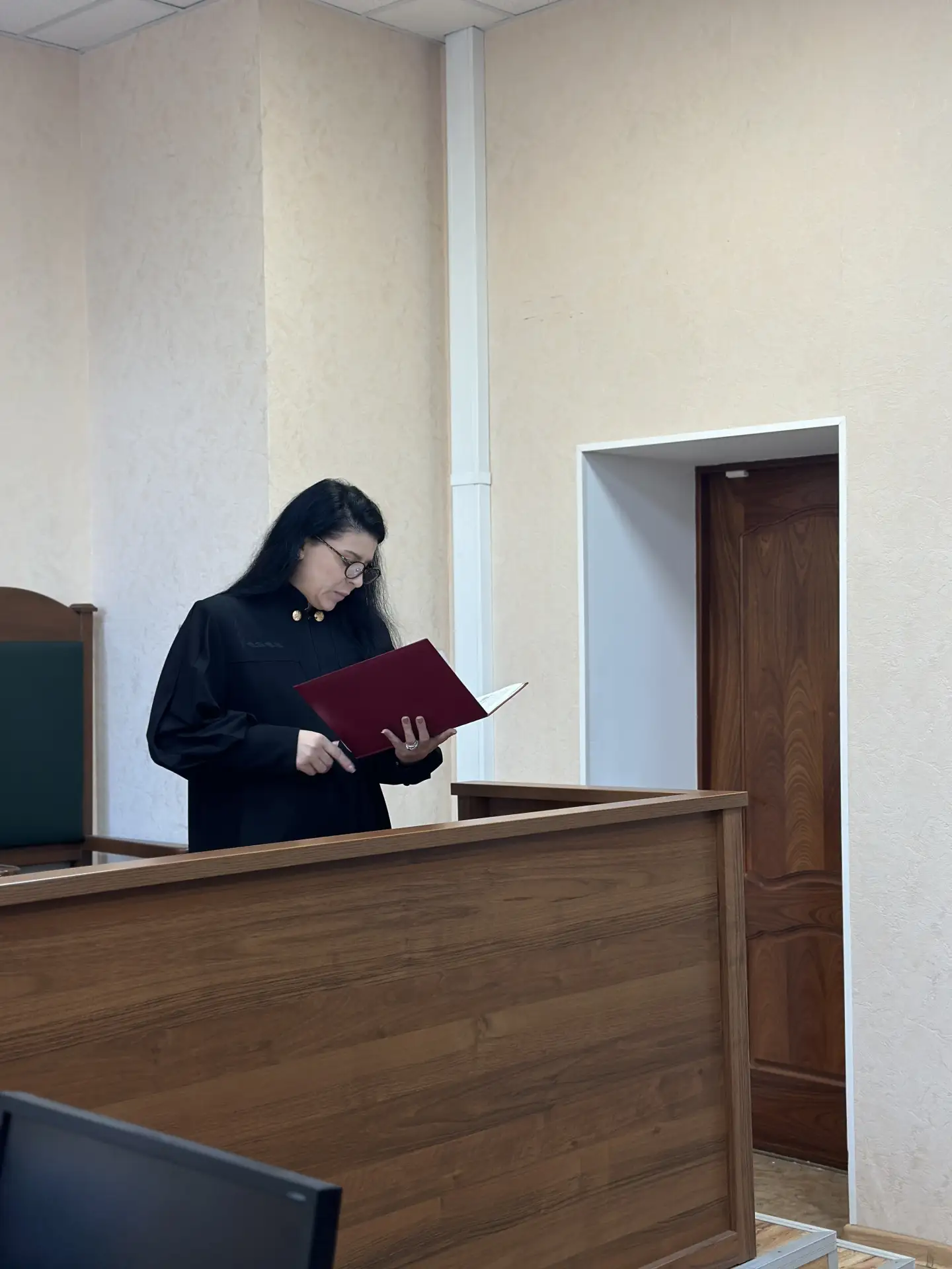 К лишению свободы осужден предприниматель за вымогательство, разбой и поджог имущества учредителя ст