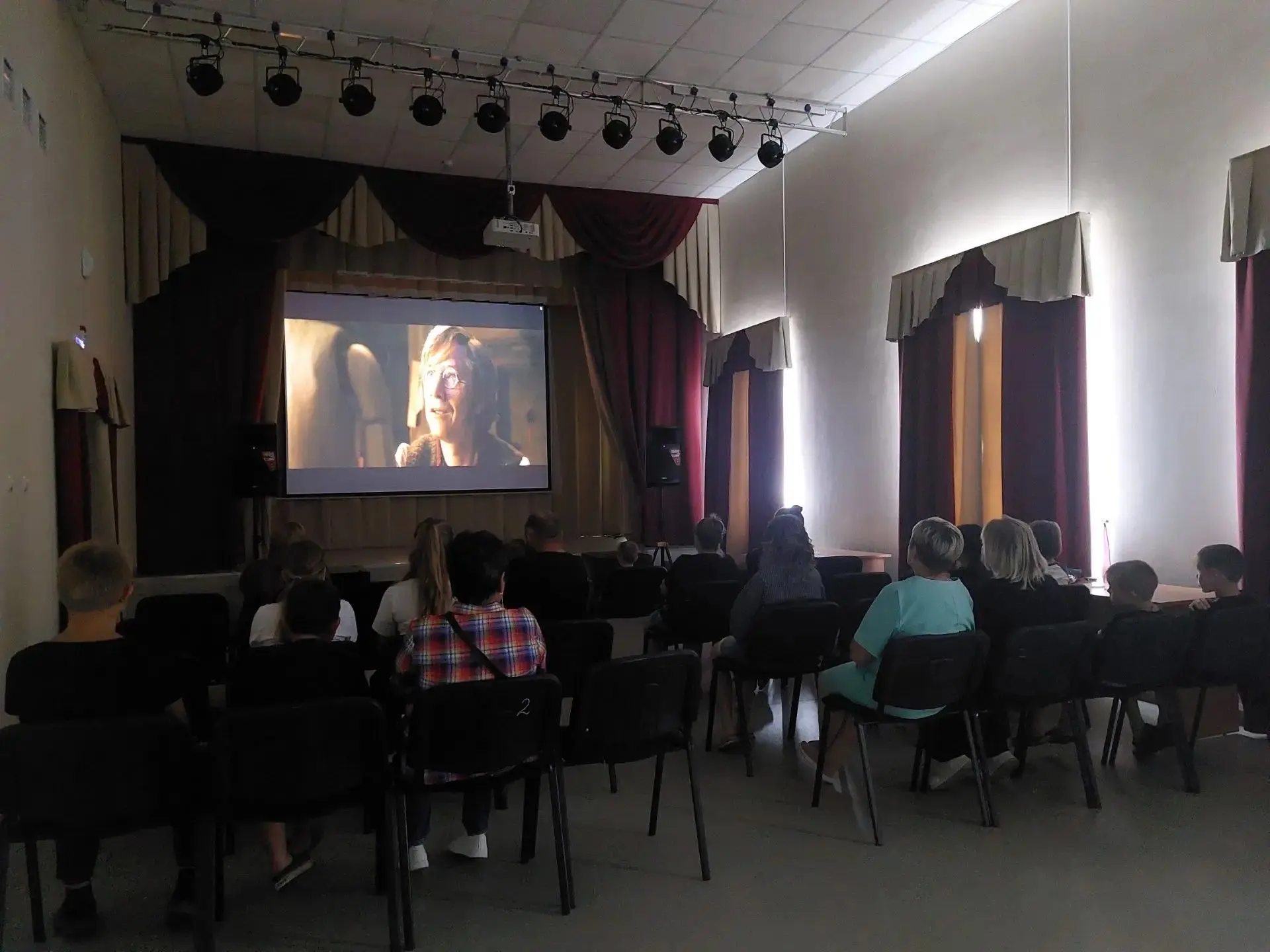 🎬 «Есть в каждом добром деле золотой ключик!»: «Ночь кино 2026» в Сергеевке