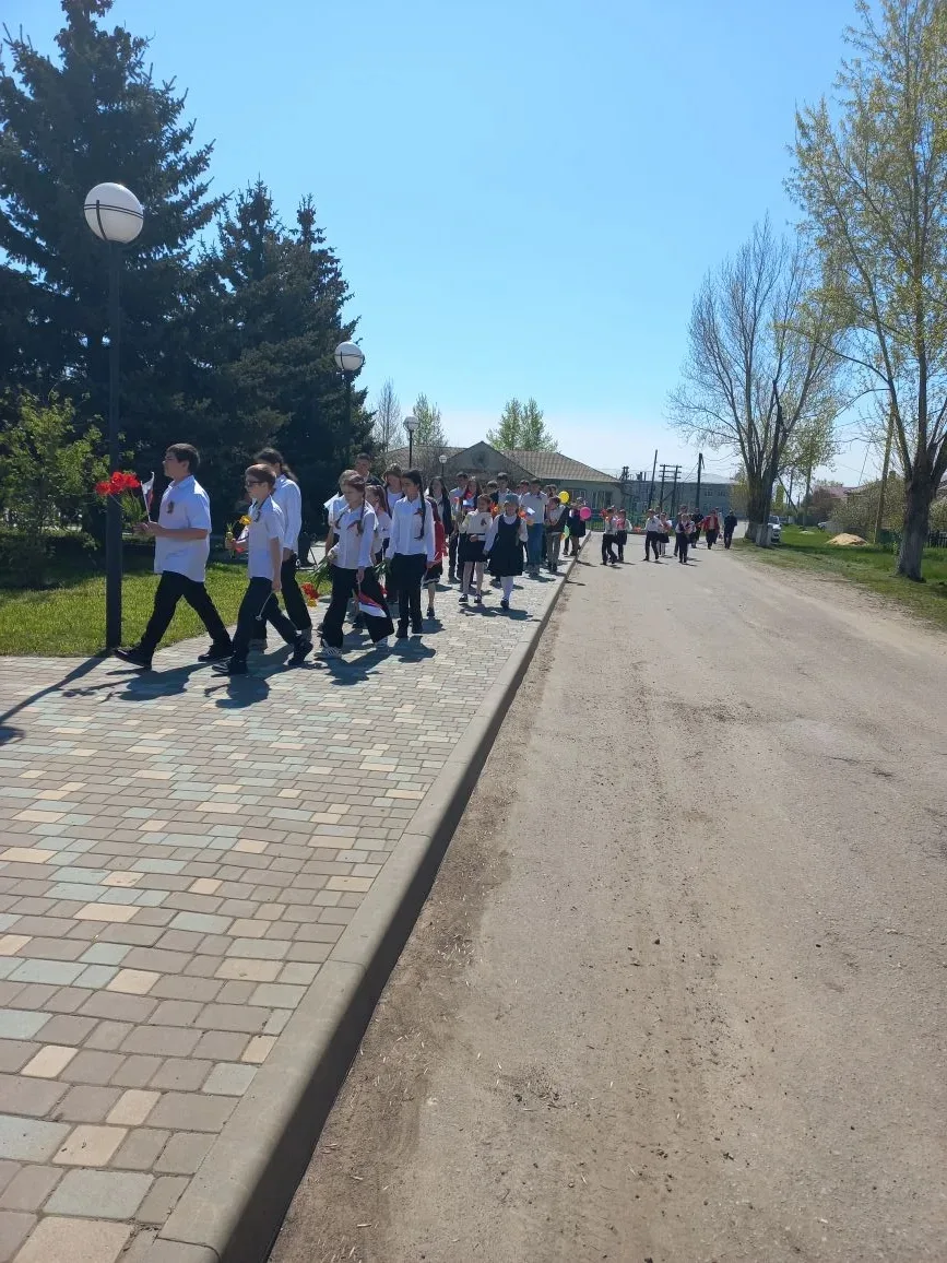💐💐💐🚙🚗🚙Большесудаченская земля с честью встретила районный автопробег, посвященный 81 годовщине