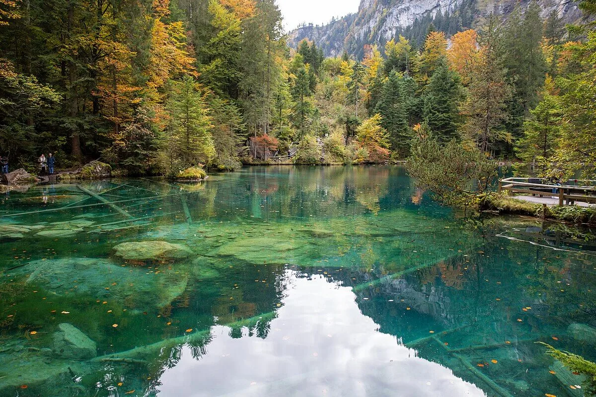 Swiss Blue Lake 
https://kdtime.ru/blog/swiss-blue-lake/

В мире часового искусства, где традиции вс
