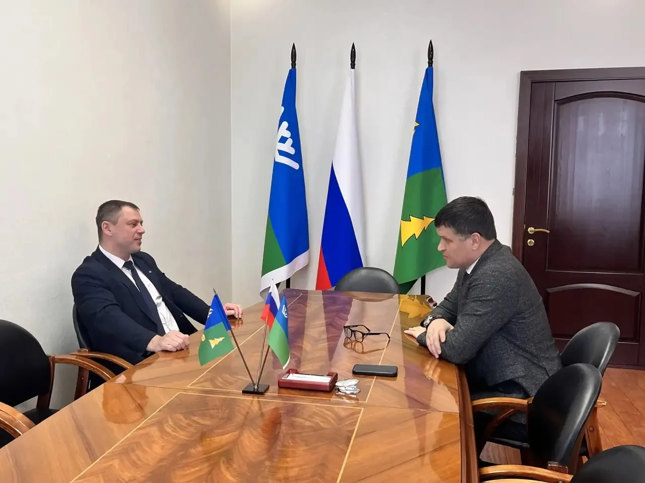 На прошедшей рабочей неделе провёл рабочую встречу с директором дополнительного офиса Б...