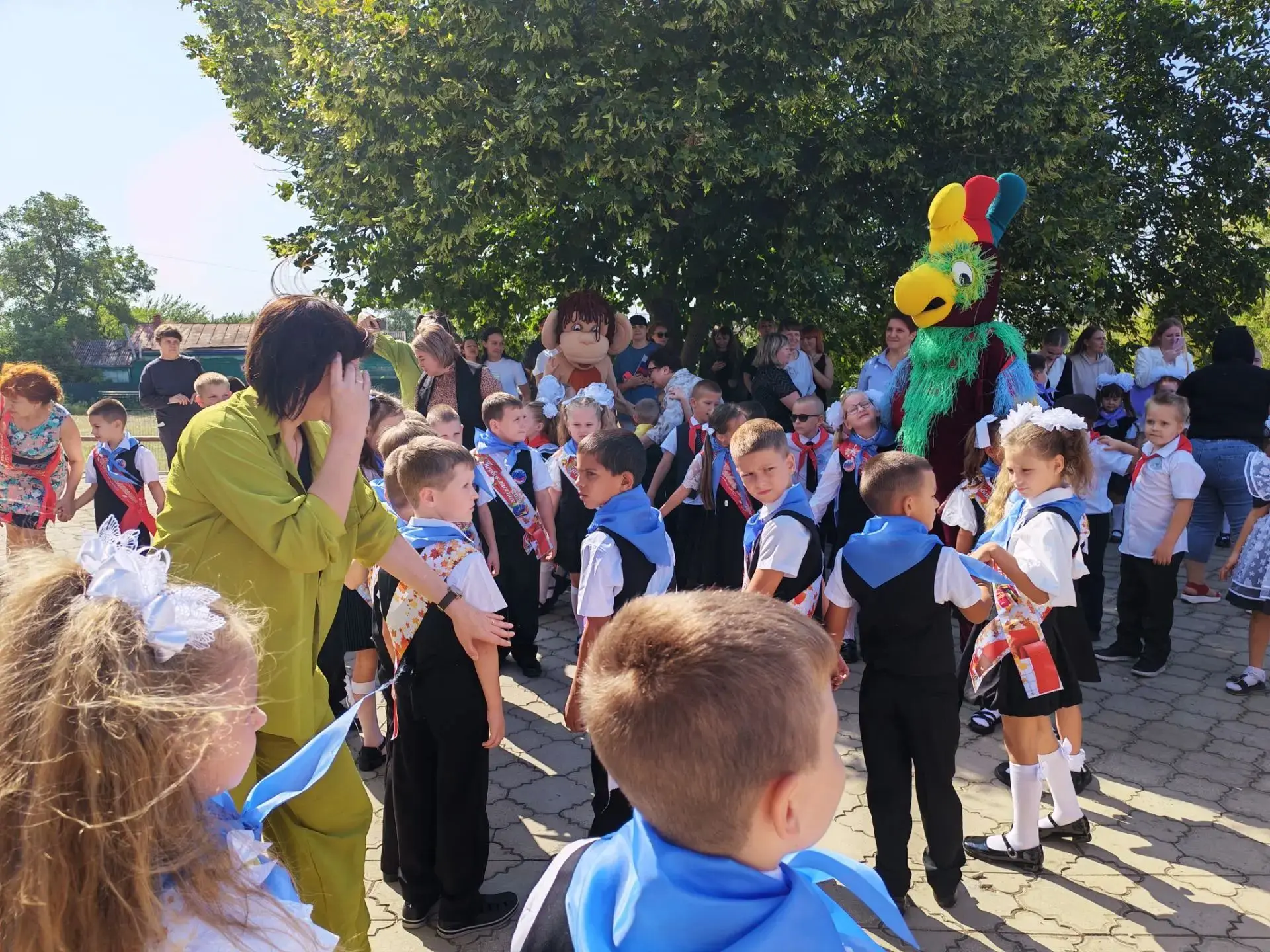 🔔Сегодня состоялось грандиозное событие — традиционный парад первоклассников, открывши...