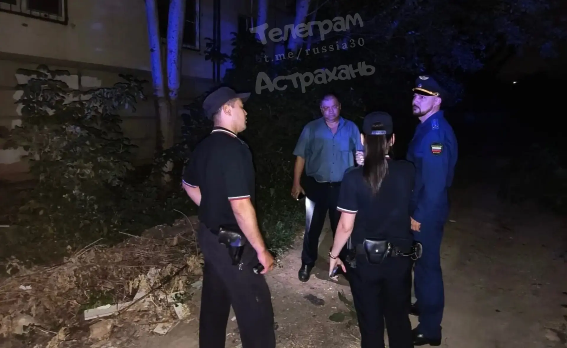 ⚡️Страшный случай произошел в Ленинском районе нашего города. Двухлетняя девочка выпала из окна девя