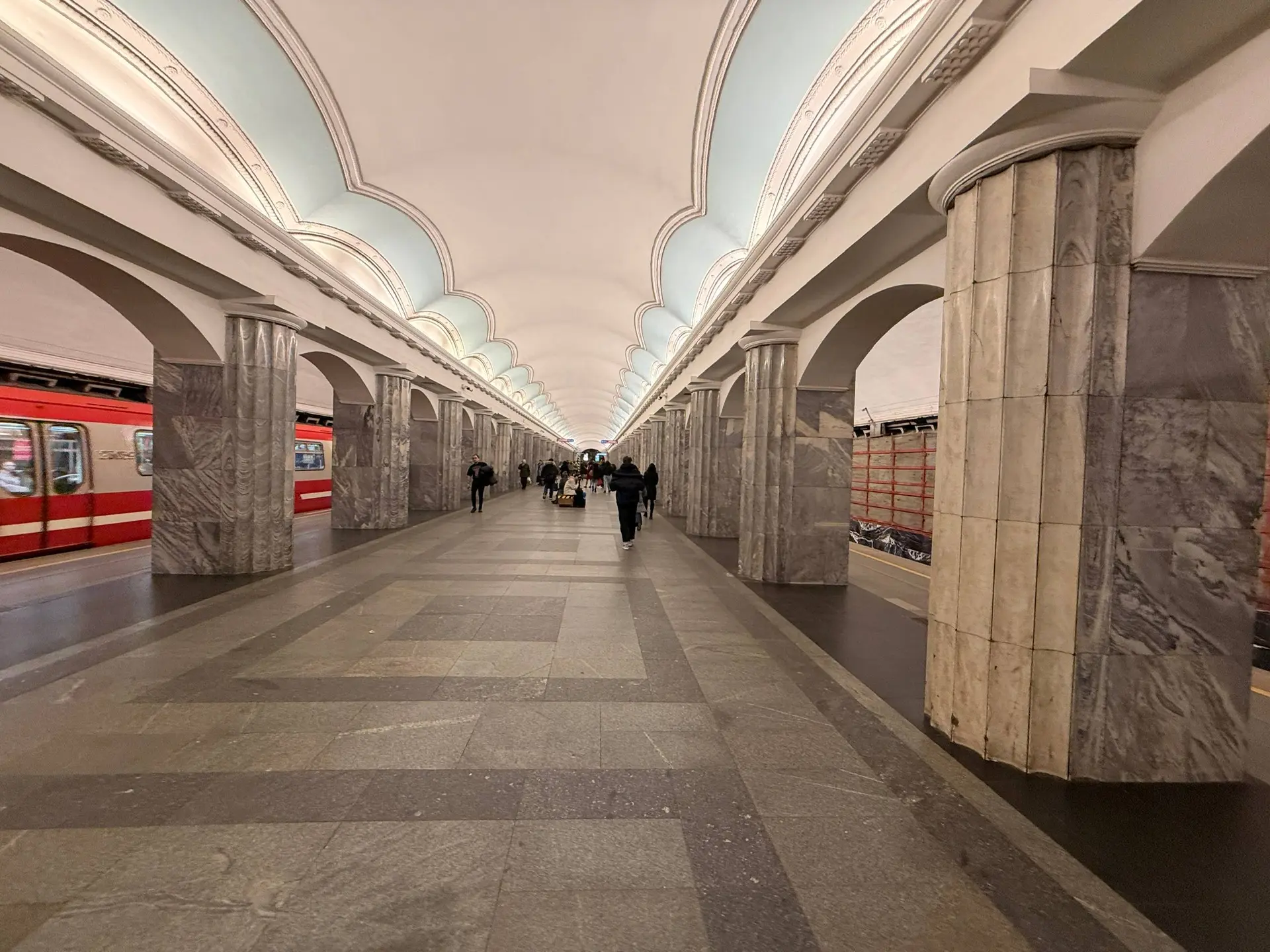 👷🏻‍♂️ На станции «Балтийская» Кировско-Выборгской линии метрополитена Петербурга продолжаются работы