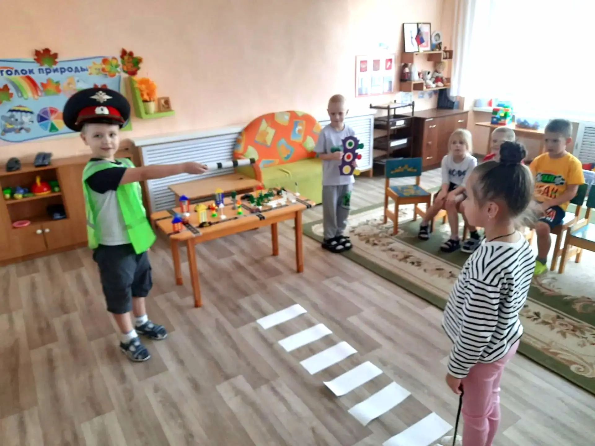 В рамках декады дорожной безопасности в группе «Сказка» прошла увлекательная игра «Прав...
