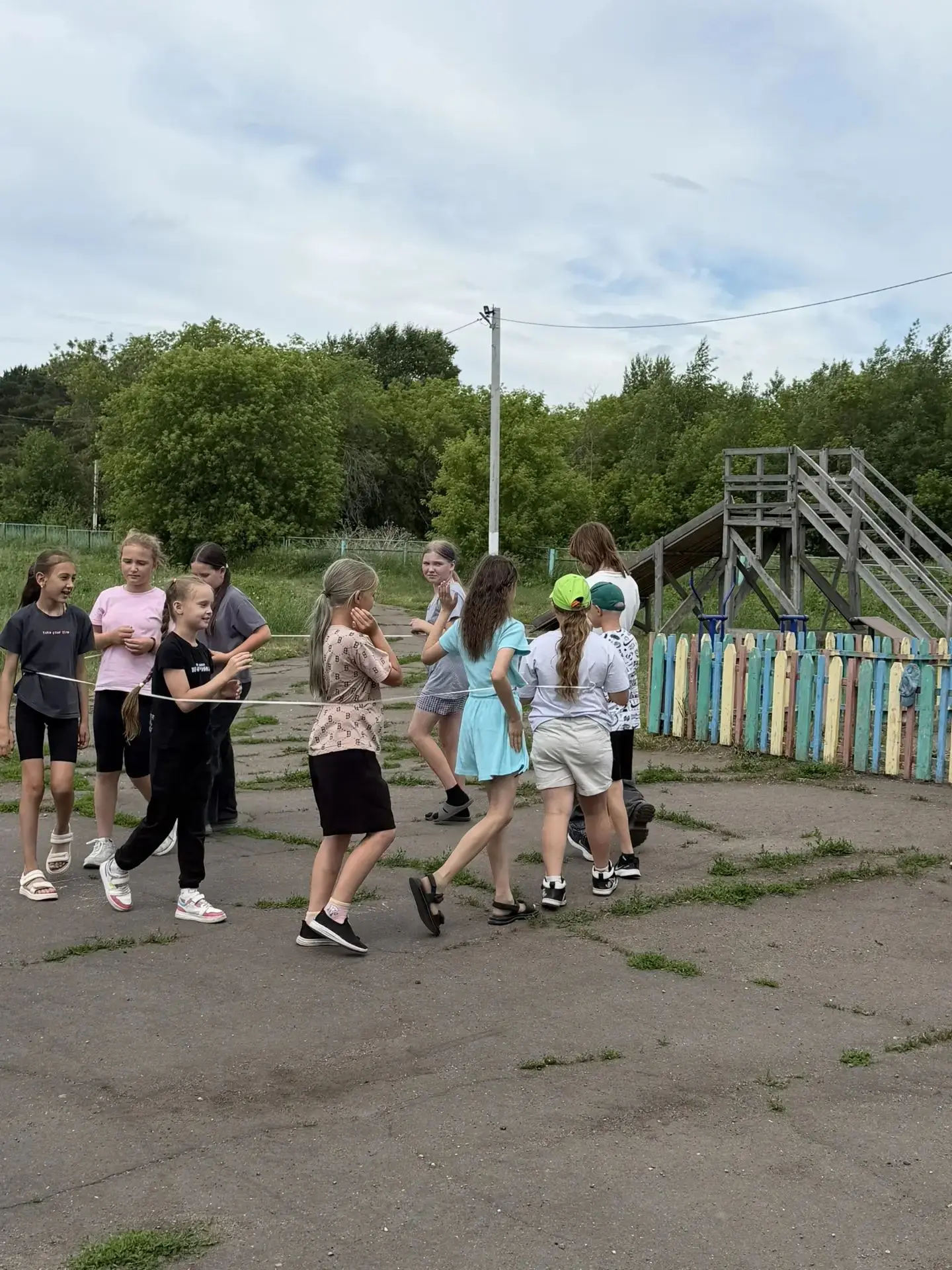 «Моя любимая Россия»

11 июня специалисты Сосновского СКЦ совместно с библиотекарем села Дубенко Е.А