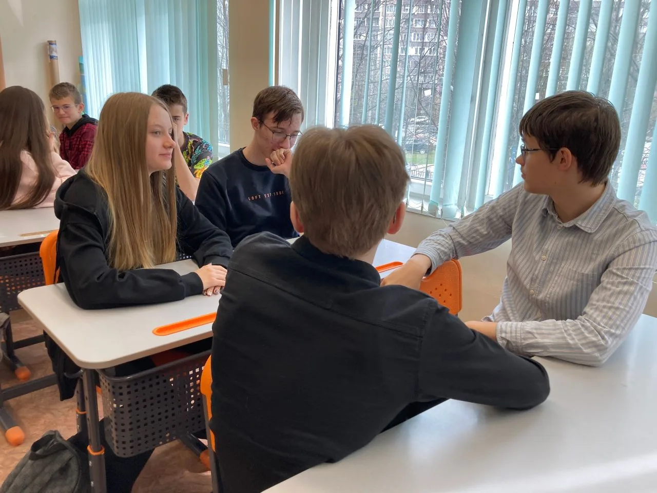 🏫 Школа - наше рабочее место: как создать комфорт для души и тела  👨‍👩‍👧‍👦В 2026 году Всемирный день