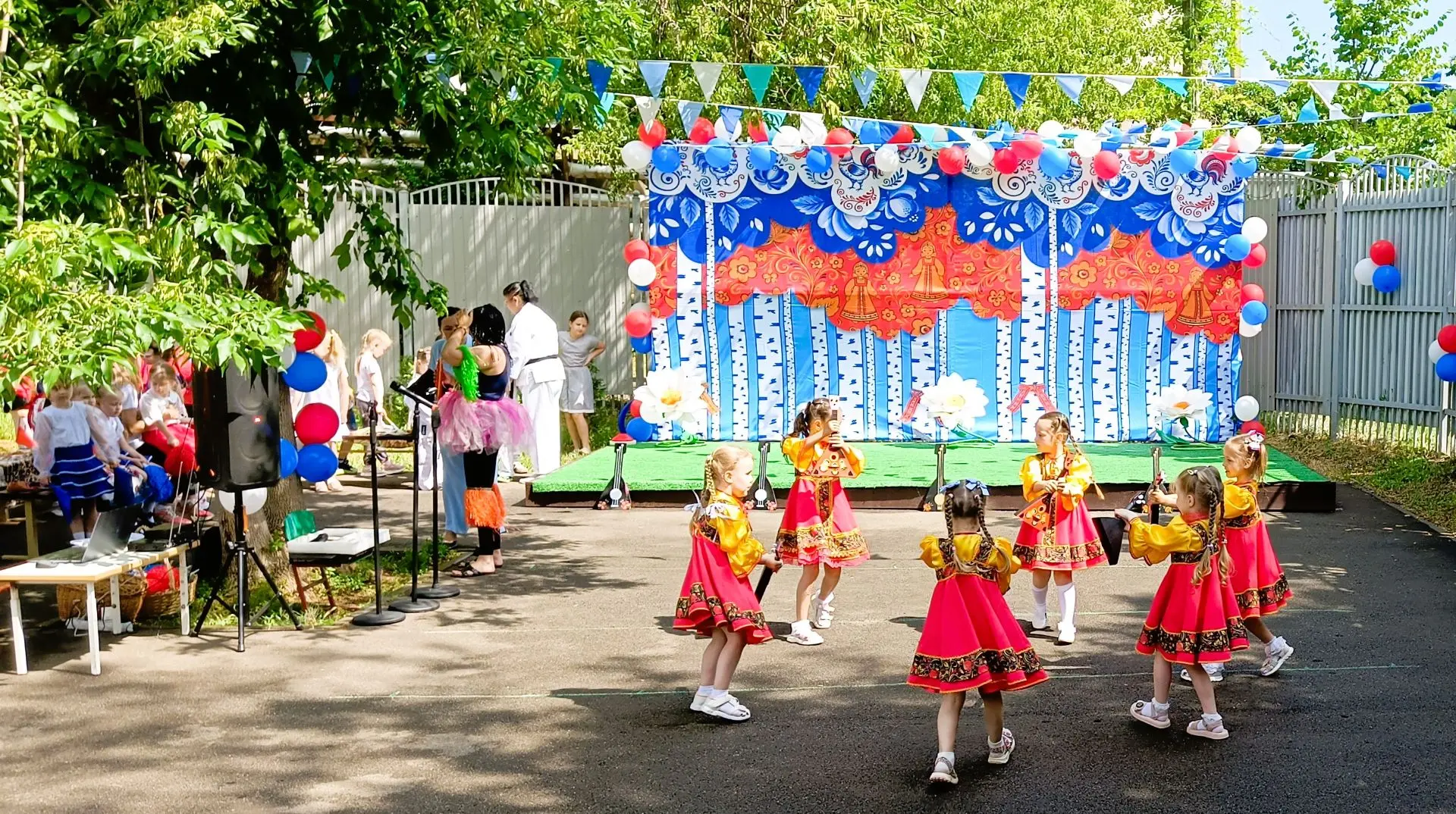 Праздник посвящённый Дню России прошёл сегодня в детском саду № 1!